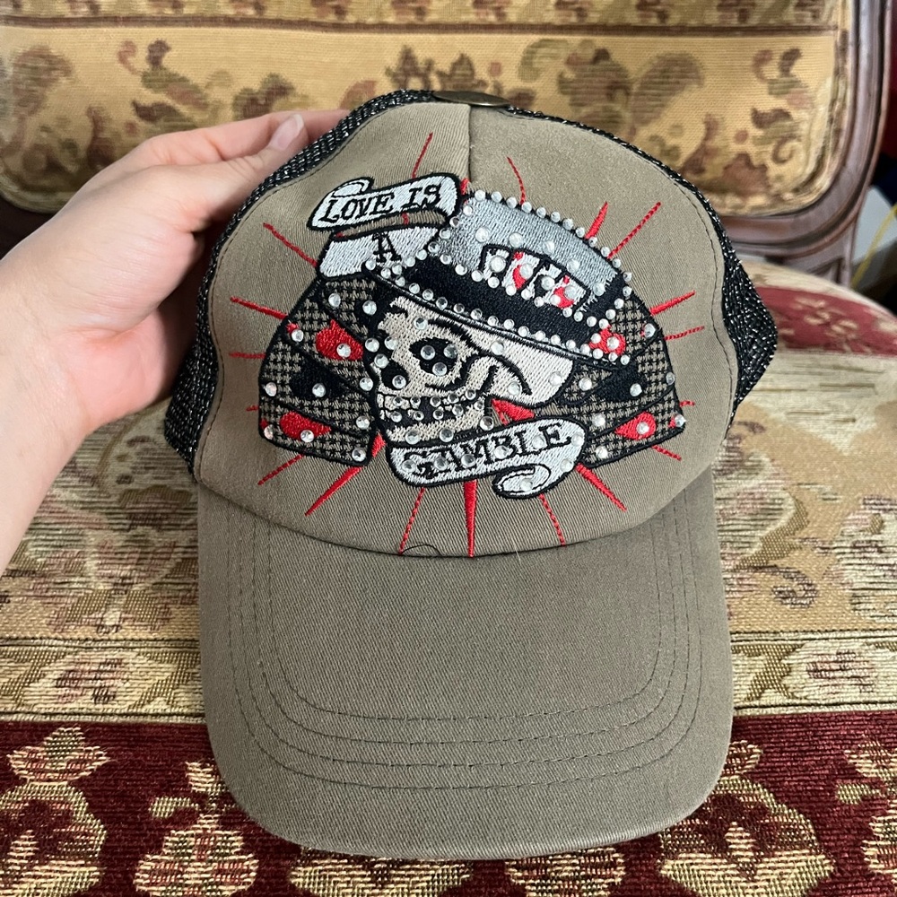 Ed Hardy Style Embroidered Skull Trucker Hat NWT